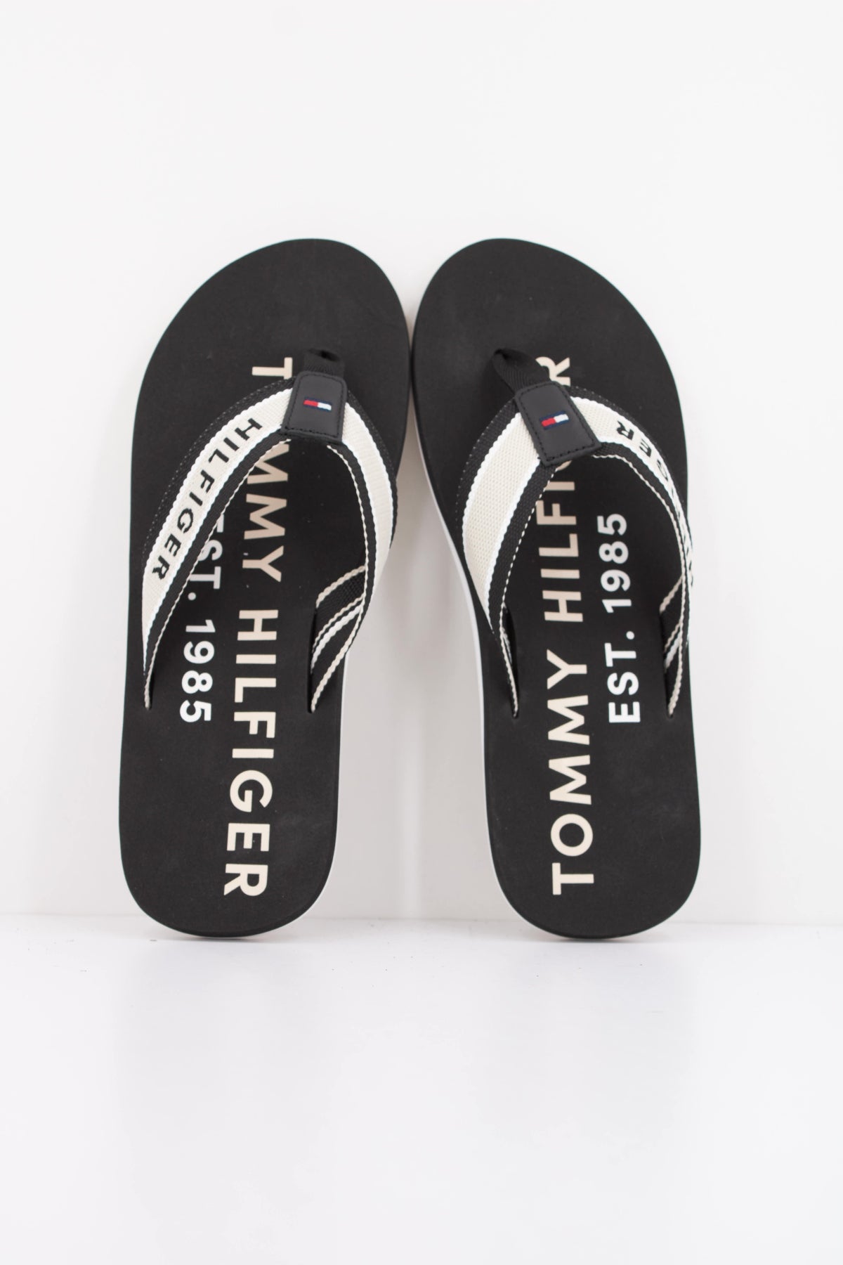 TOMMY HILFIGER SPORTY HILFIGER BEACH en color NEGRO (3)