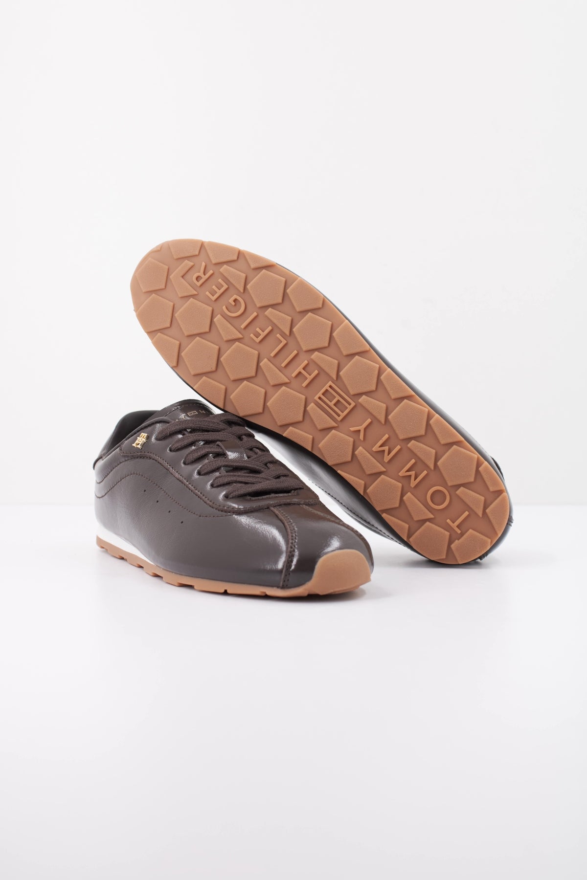 TOMMY HILFIGER FWFW en color MARRON (5)