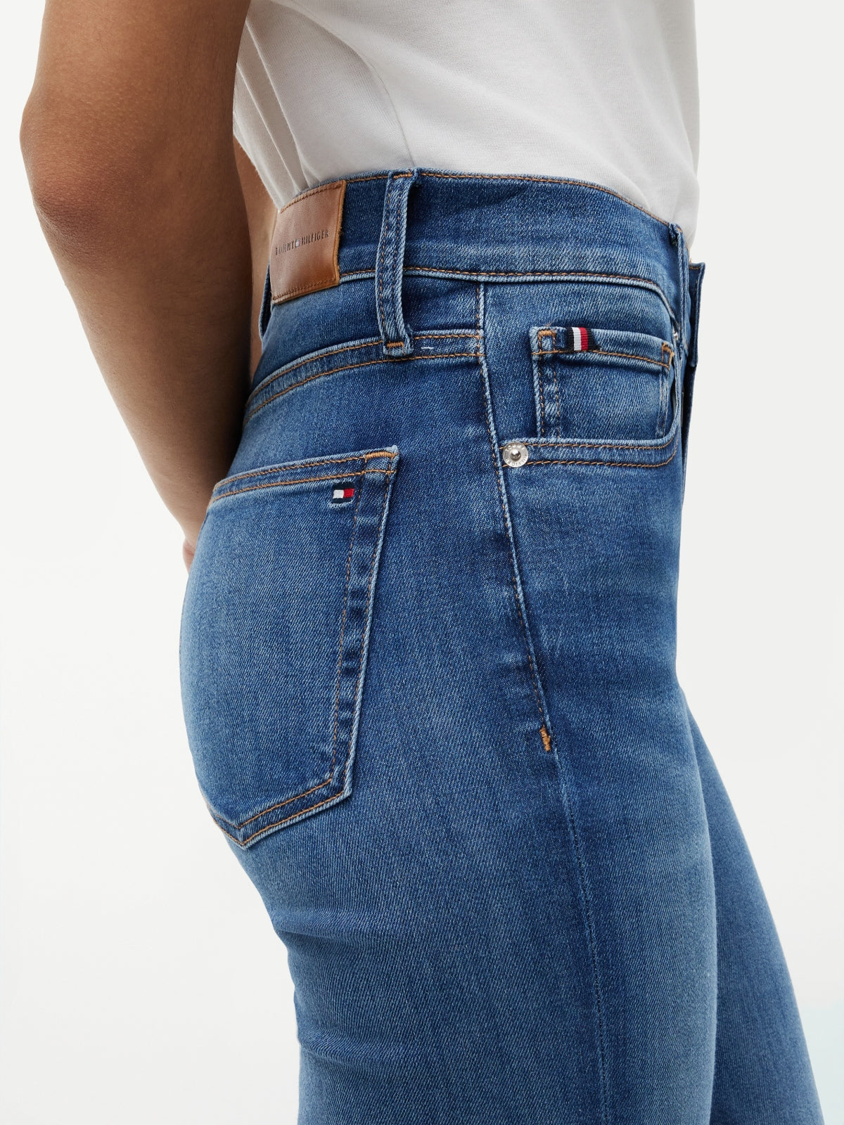 TOMMY HILFIGER WWWW FLARE KATY RW en color AZUL (3)