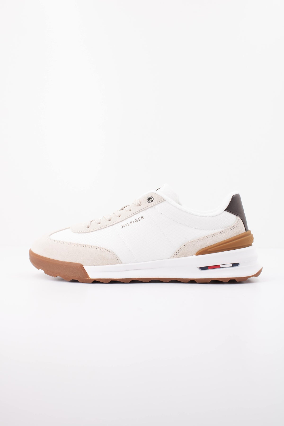 TOMMY HILFIGER RETRO RUNNER en color BLANCO (1)