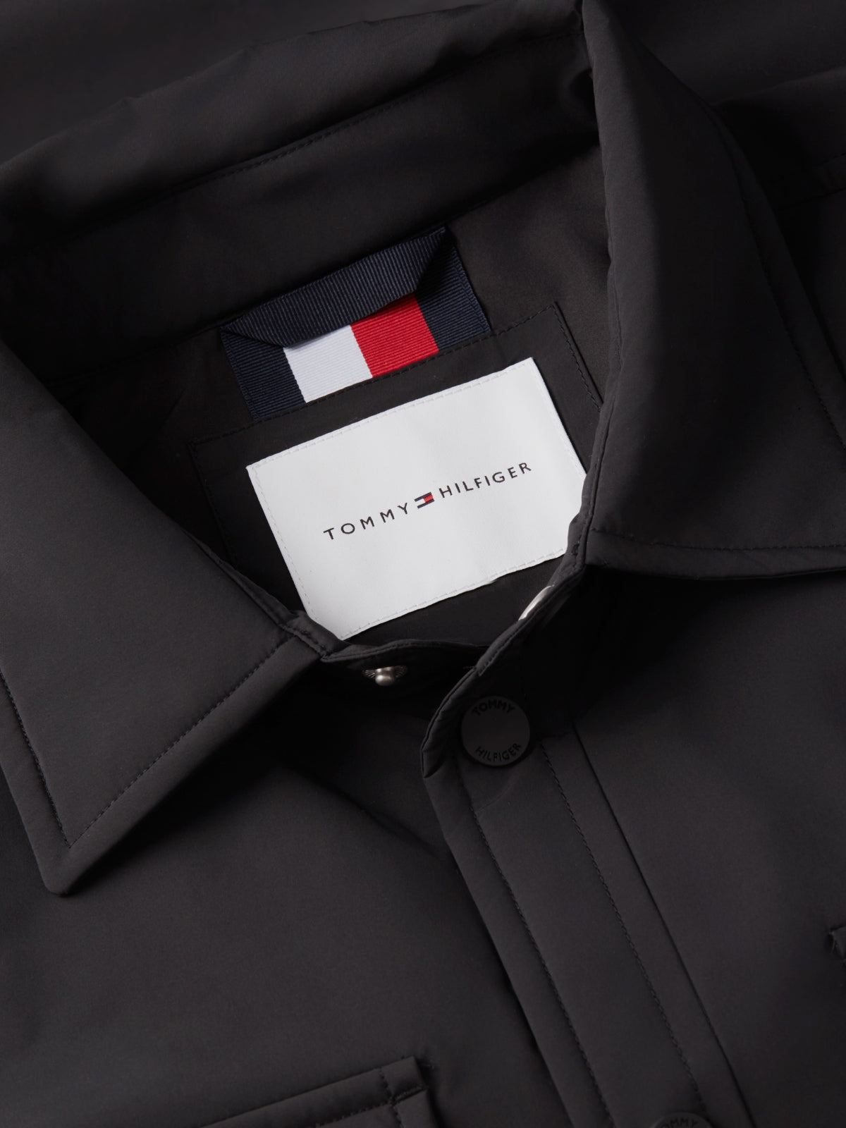 TOMMY HILFIGER MWMW PACKABLE LW SHIRT JACKET en color NEGRO (4)