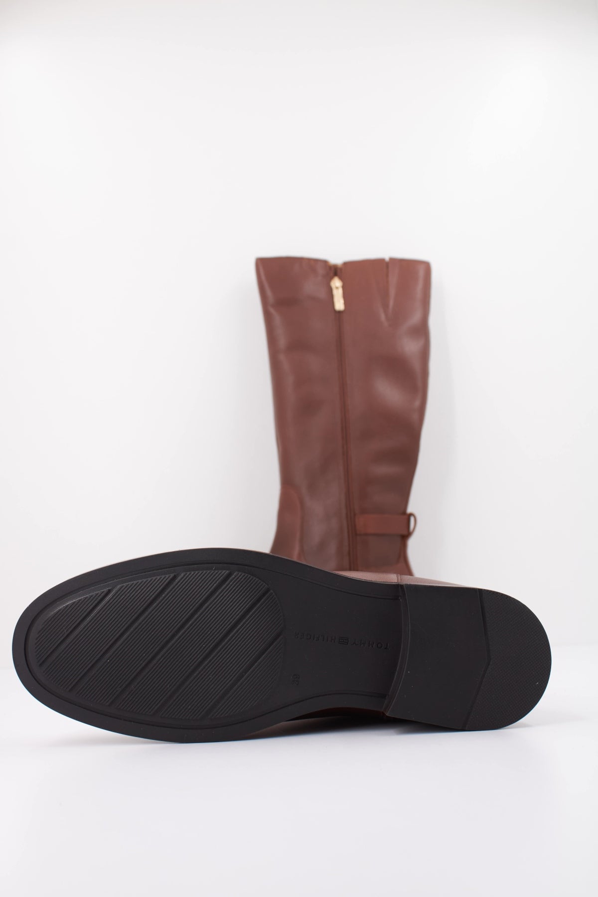 TOMMY HILFIGER FWFW BUCKLE LEATHER KNEE BOOT en color MARRON (5)