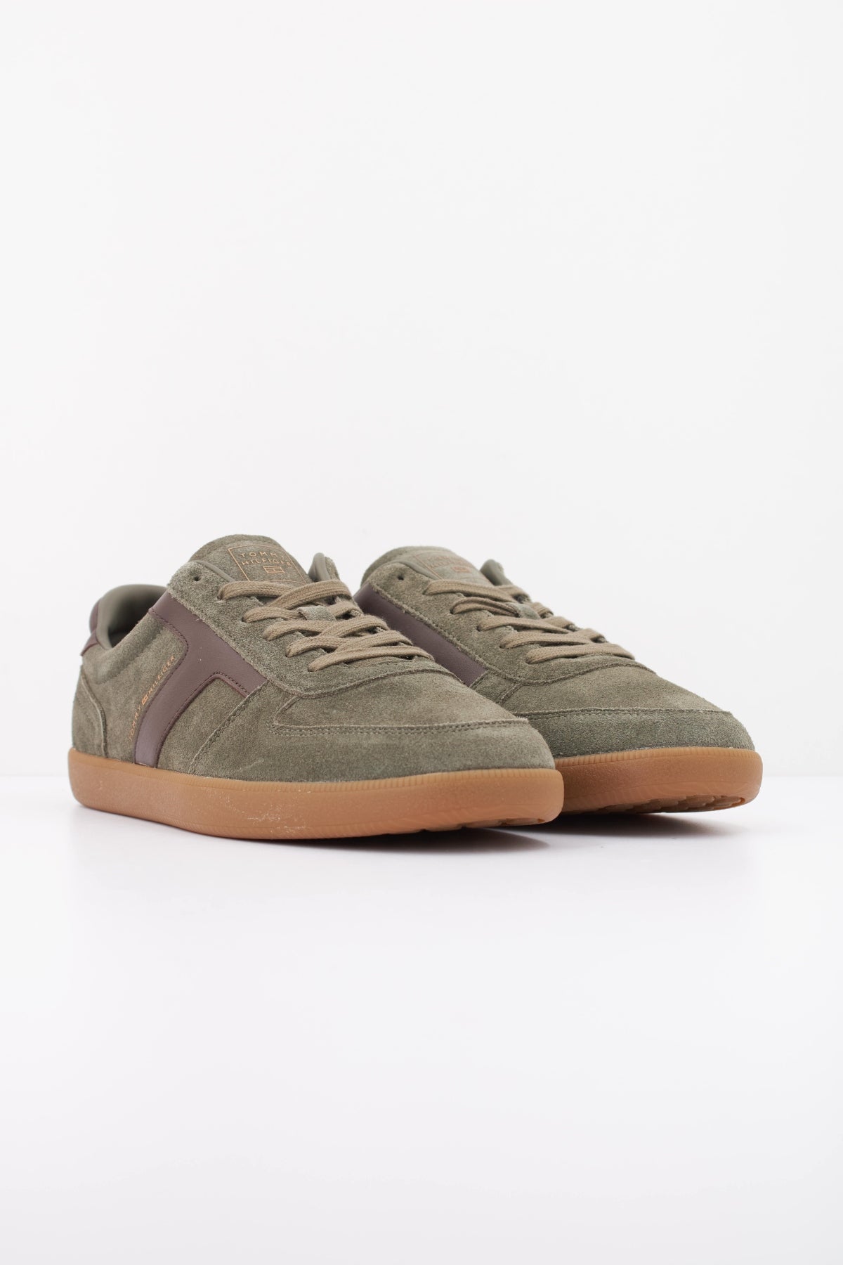 TOMMY HILFIGER FMFM TRIBECA SNEAKER SUEDE en color VERDE (2)
