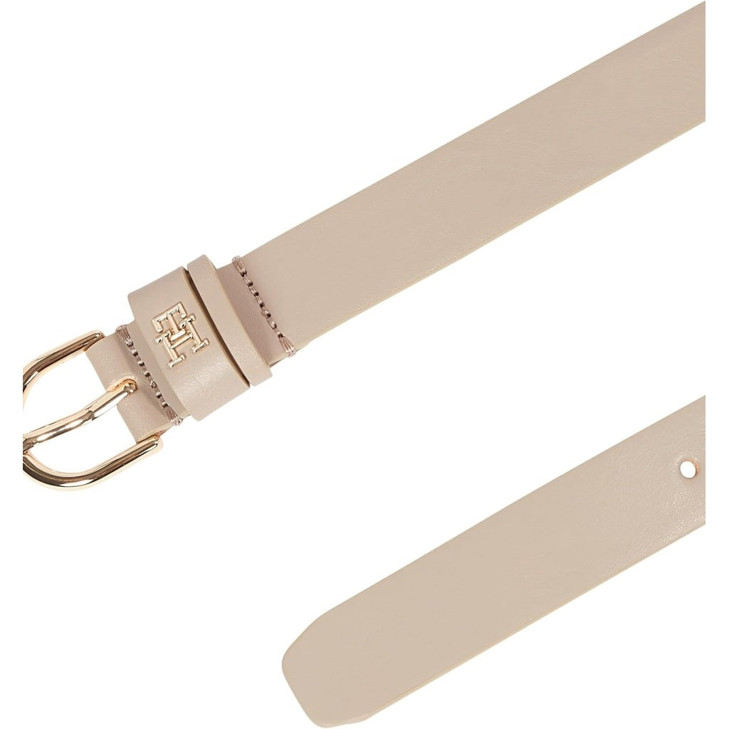 TOMMY HILFIGER AWAW ESSENTIAL EFFORTLESS . en color BEIS (4)