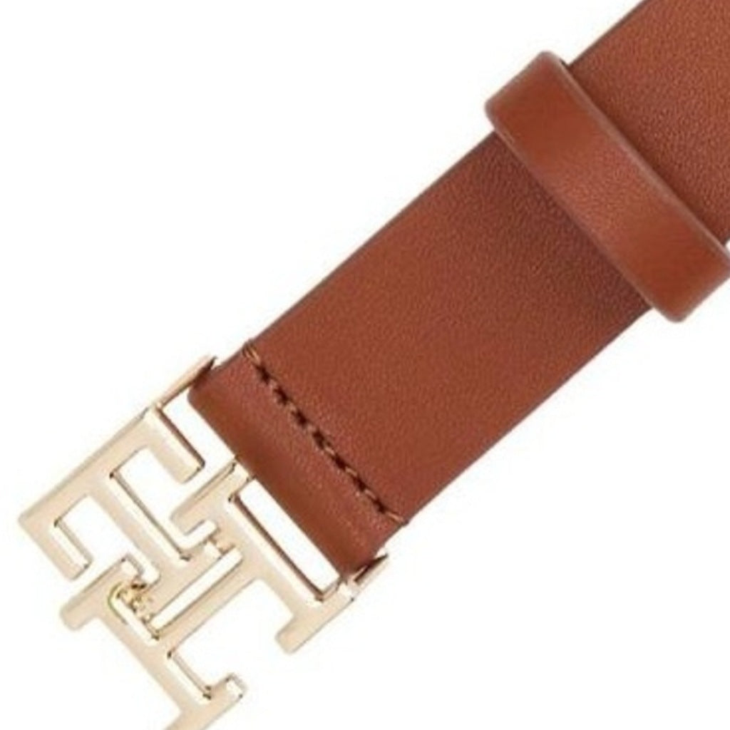TOMMY HILFIGER AWAW TH LOGO . en color MARRON CLARO (6)