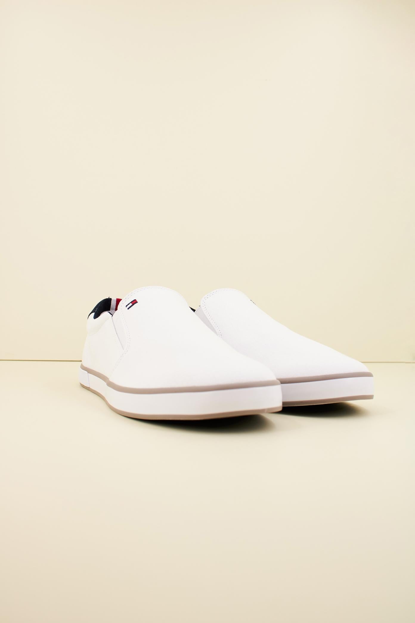 TOMMY HILFIGER HARLOW D en color BLANCO (2)