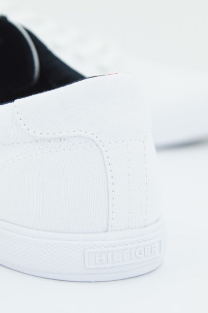 TOMMY HILFIGER ICONIC LONG LACE SNEAKER en color BLANCO (4)