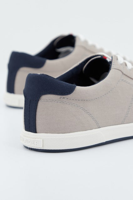 TOMMY HILFIGER FMFM en color MARRON CLARO (3)