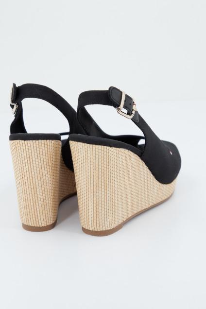 TOMMY HILFIGER ICONIC ELENA SLING BACK en color NEGRO (4)