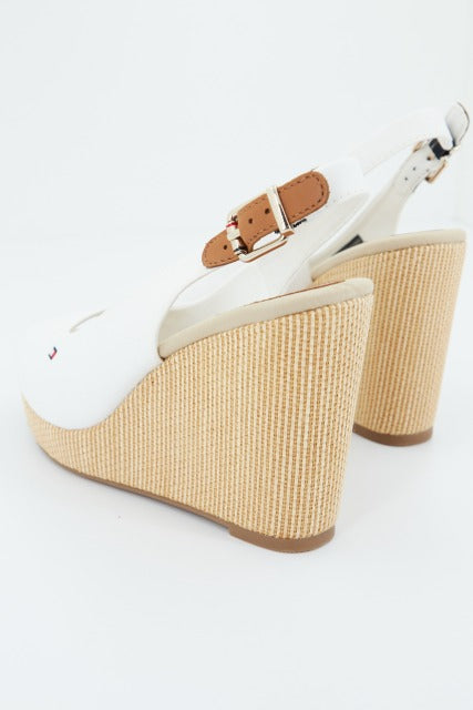 TOMMY HILFIGER ICONIC ELENA SLING BACK en color BLANCO (3)