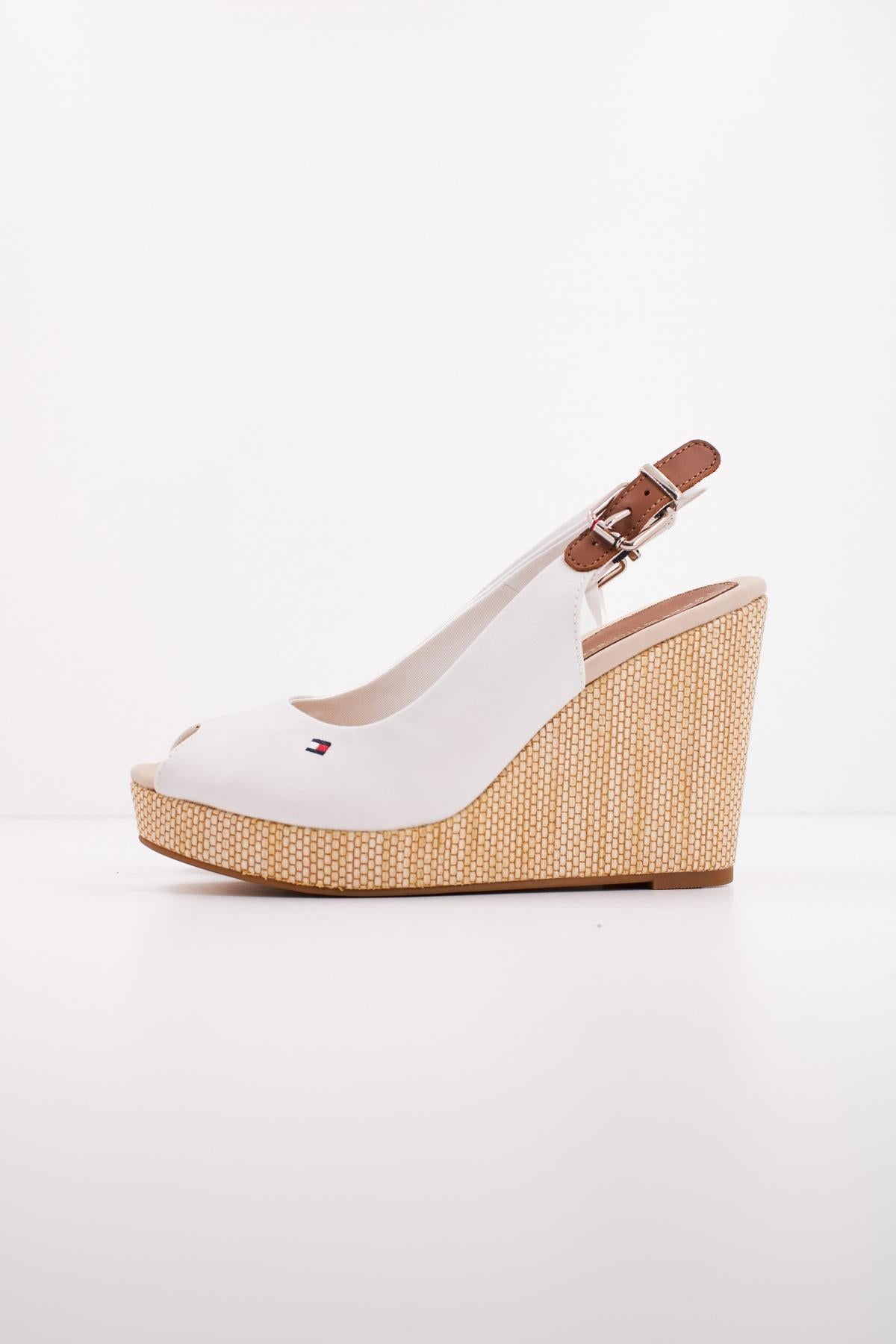 TOMMY HILFIGER ICONIC ELENA SLING BACK en color BLANCO (1)