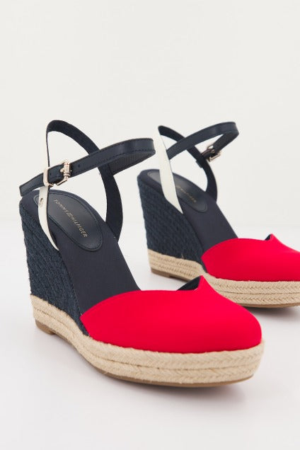 TOMMY HILFIGER BASIC CLOSED TOE HIGH WE en color ROJO (2)