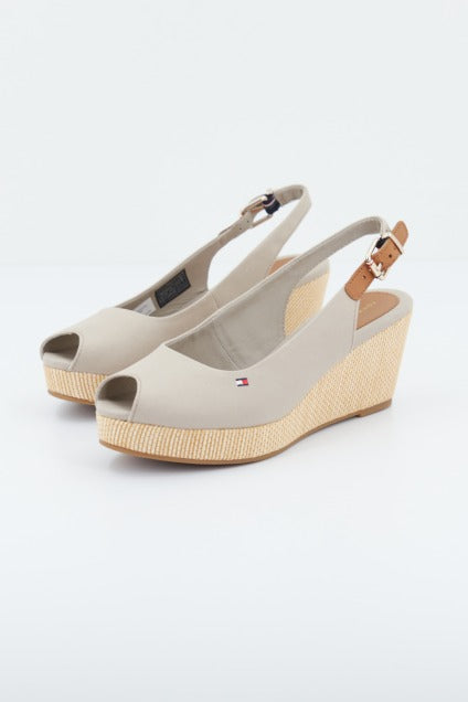 TOMMY HILFIGER ELBA SLING BACK W en color MARRON CLARO (1)