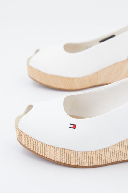 TOMMY HILFIGER ICONIC ELBA SLING BACK W en color BLANCO (2)