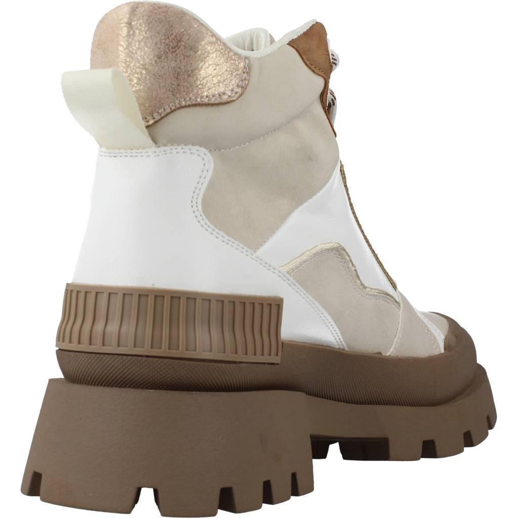 CHIKA FLAPA en color MARRON (3)