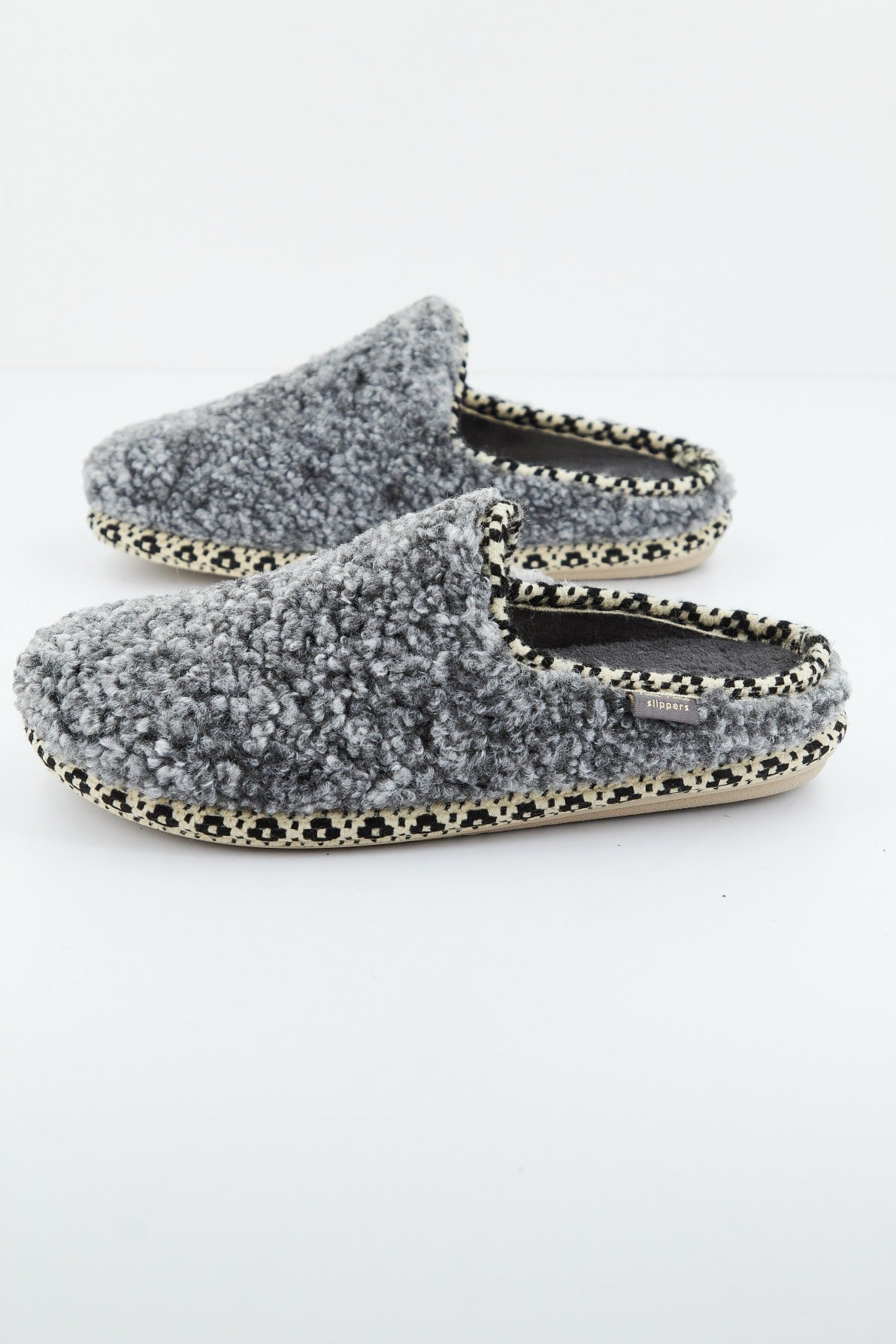 TONI PONS DARLA-SB en color GRIS (2)