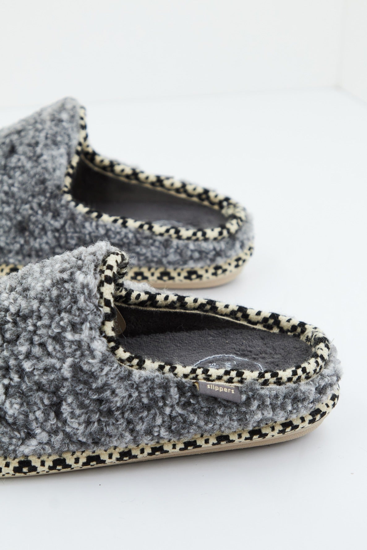 TONI PONS DARLA-SB en color GRIS (3)