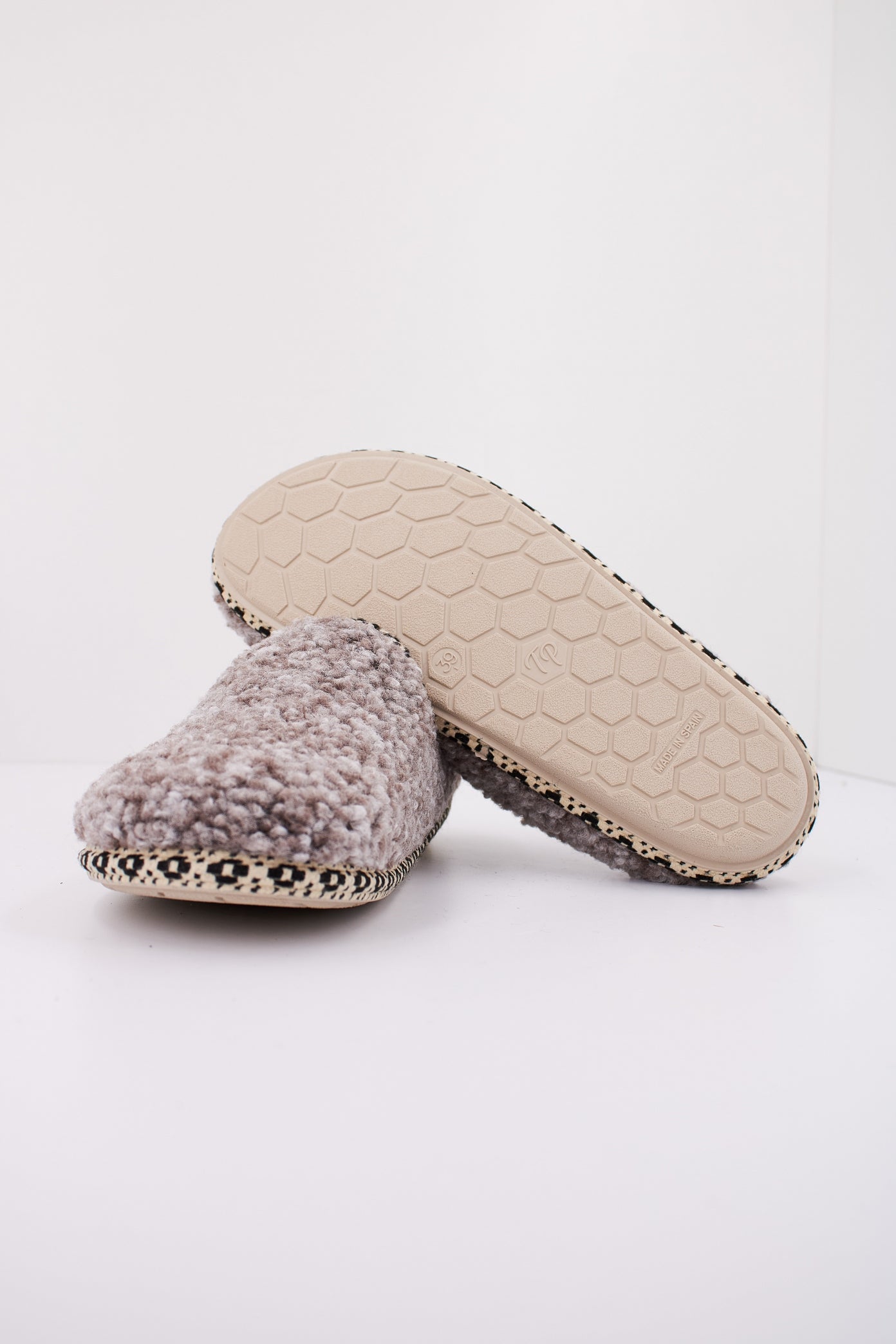 TONI PONS DARLA SB en color GRIS (5)