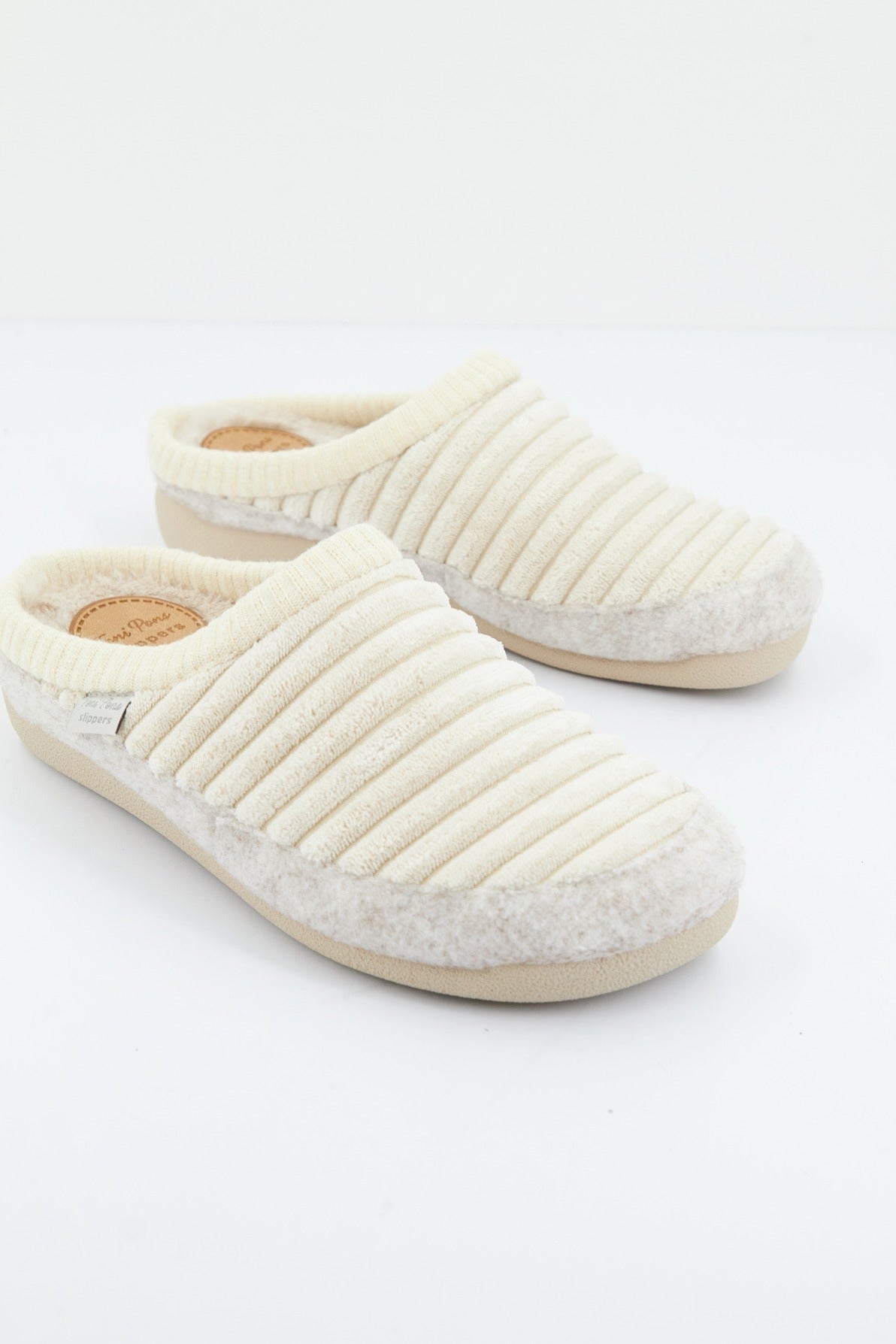 TONI PONS MALU-OD en color BEIS (1)