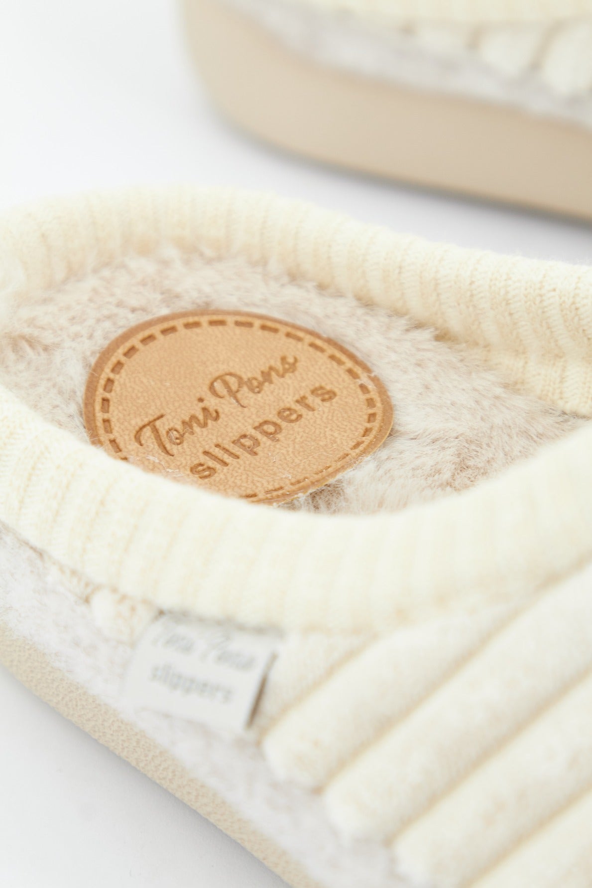 TONI PONS MALU-OD en color BEIS (4)