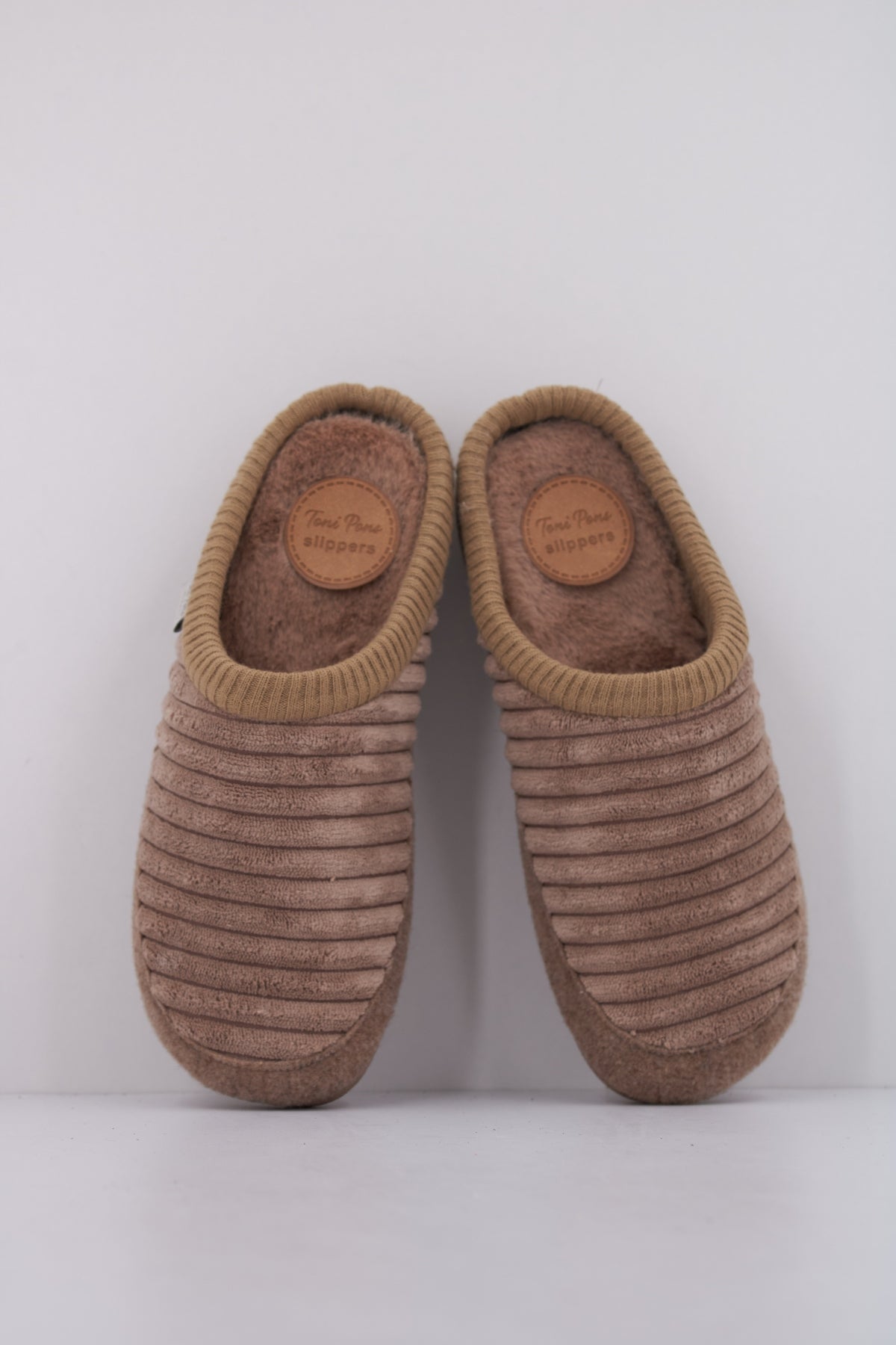 TONI PONS MALU OD ZAPATILLA HOGAR en color BEIS (3)