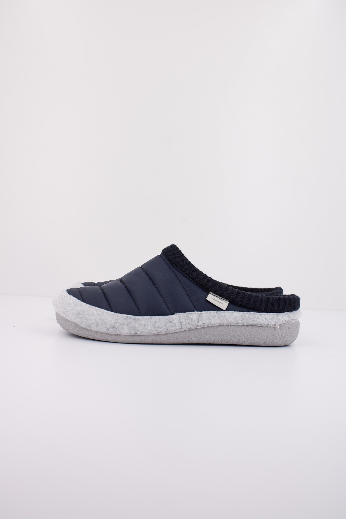 TONI PONS MORA TK en color AZUL (1)