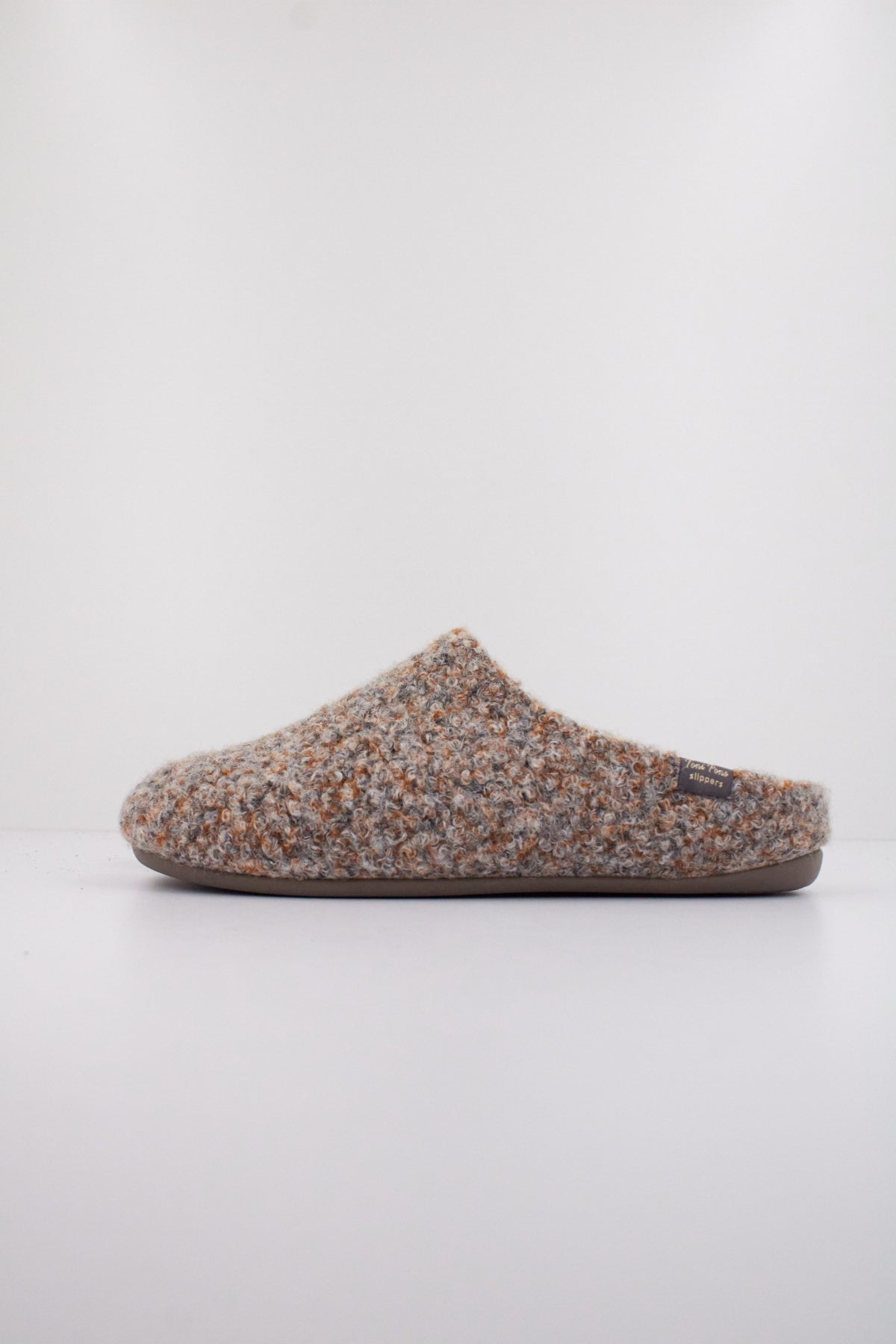 TONI PONS NAUEL CW en color BEIS (1)