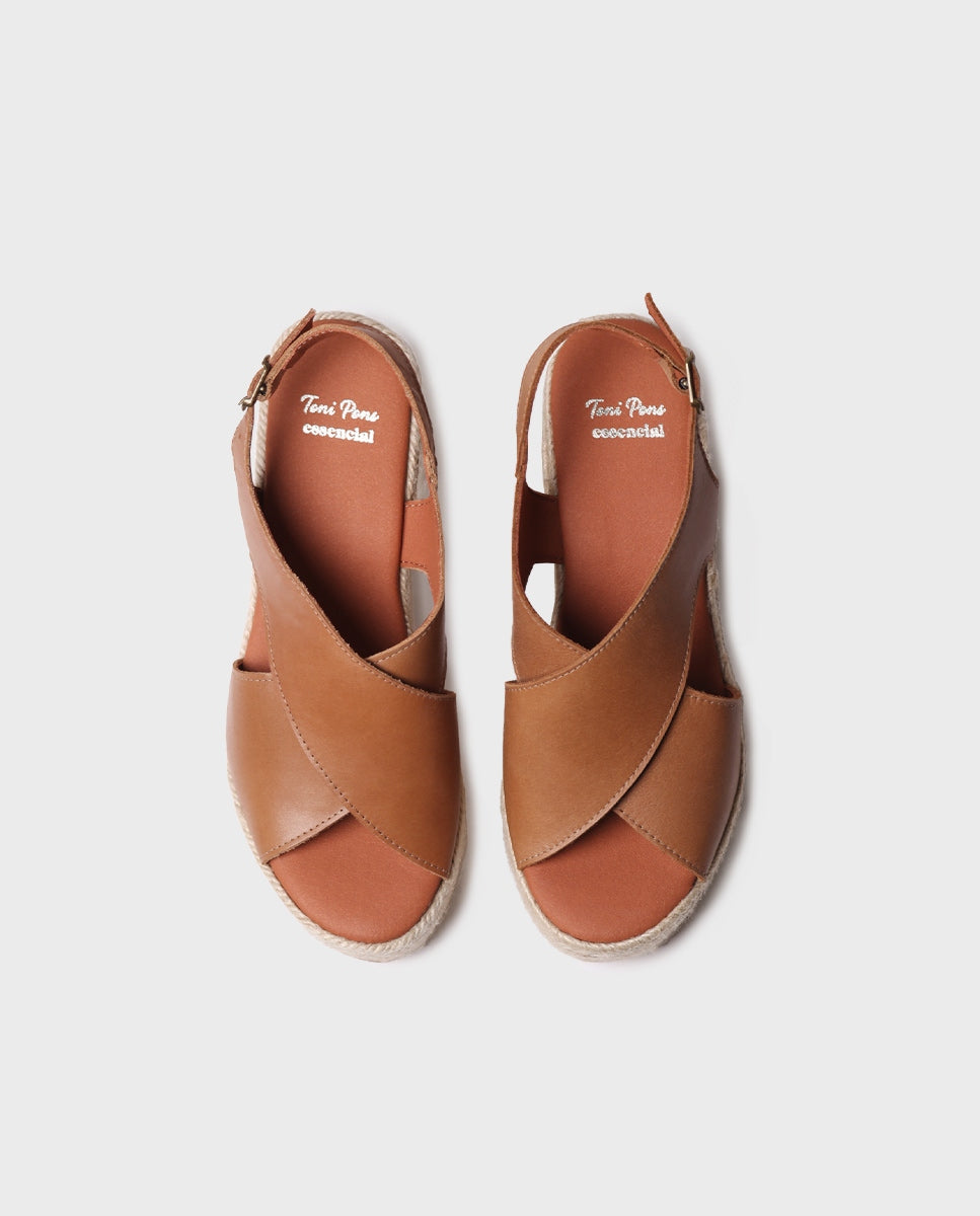 TONI PONS en color MARRON (3)
