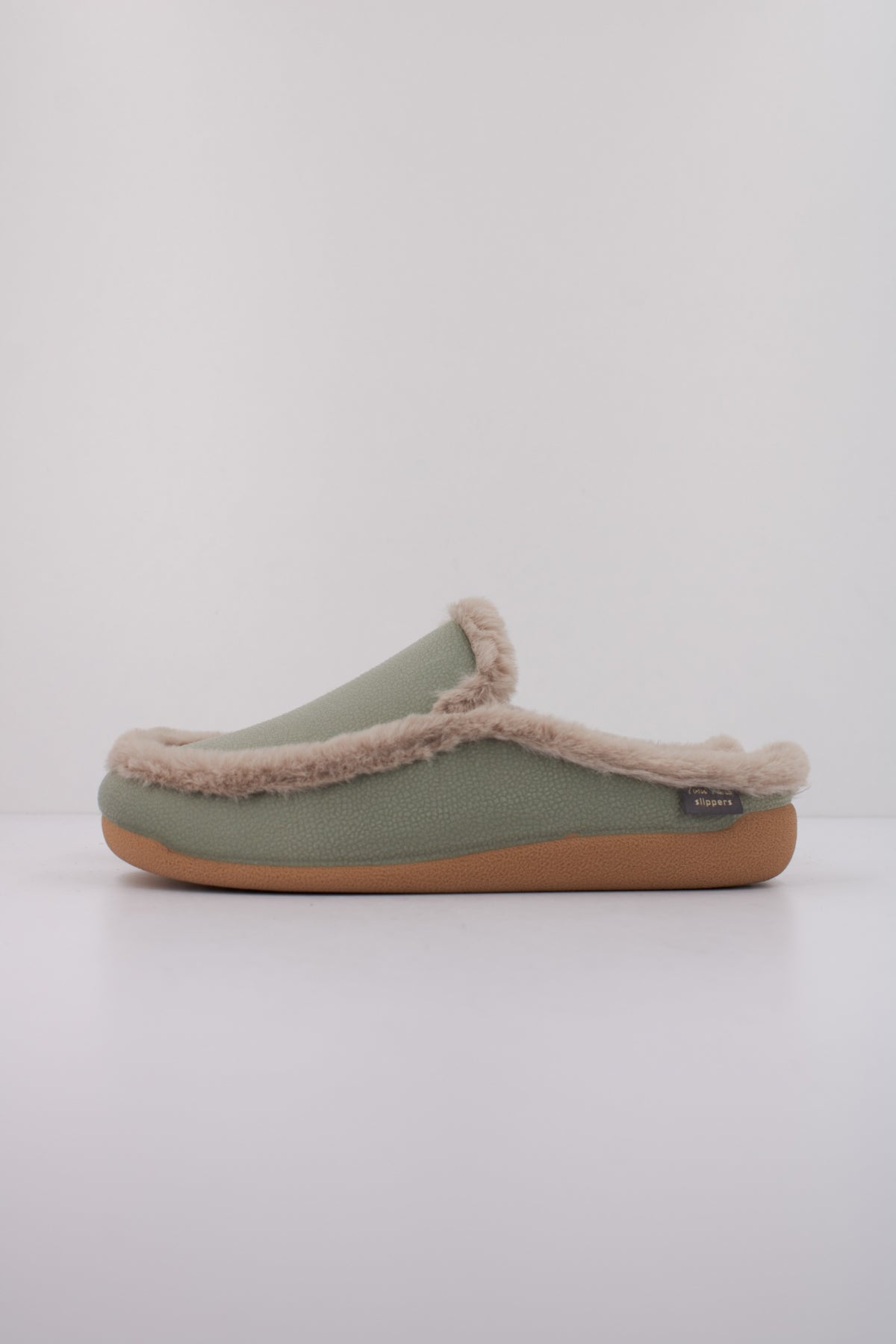 TONI PONS MUNIC BD ZAPATILLA HOGAR en color VERDE (1)