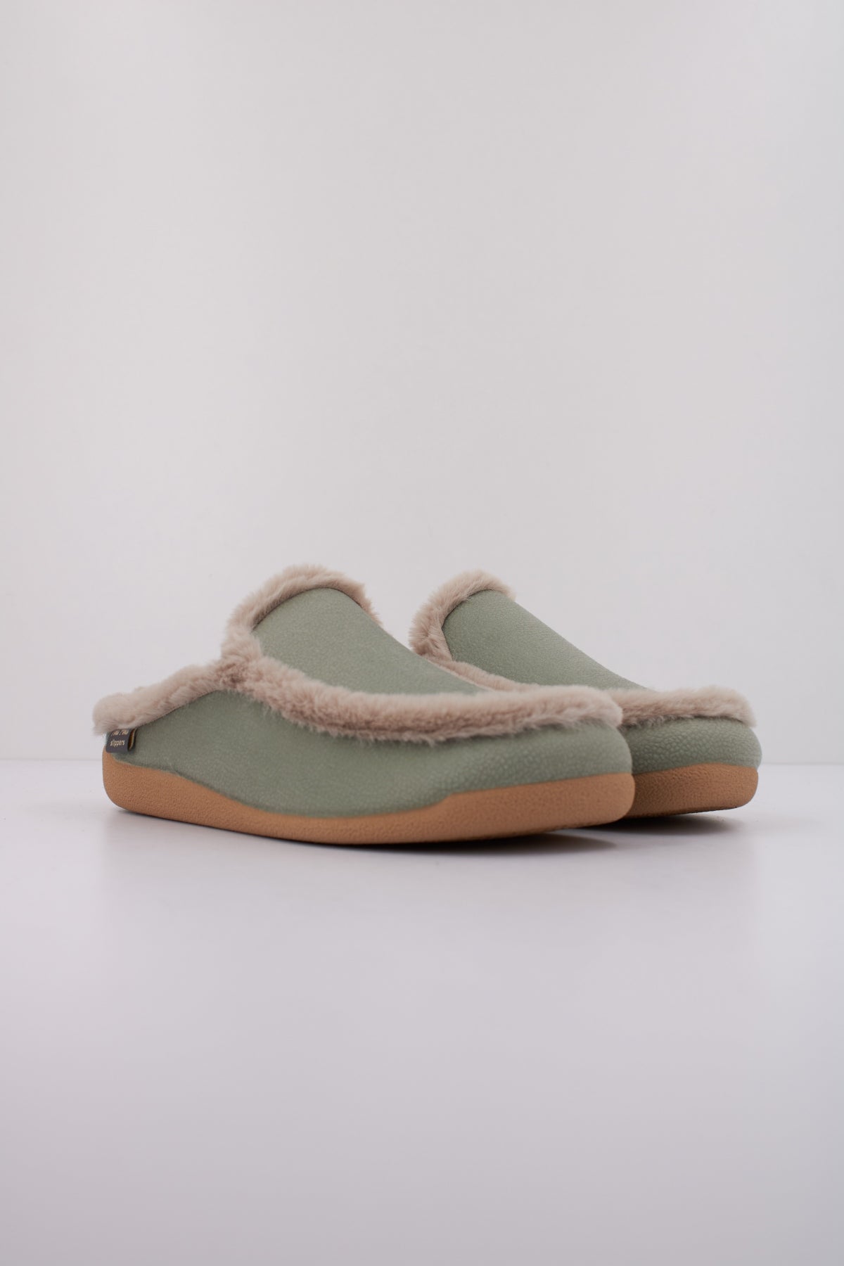 TONI PONS MUNIC BD ZAPATILLA HOGAR en color VERDE (2)
