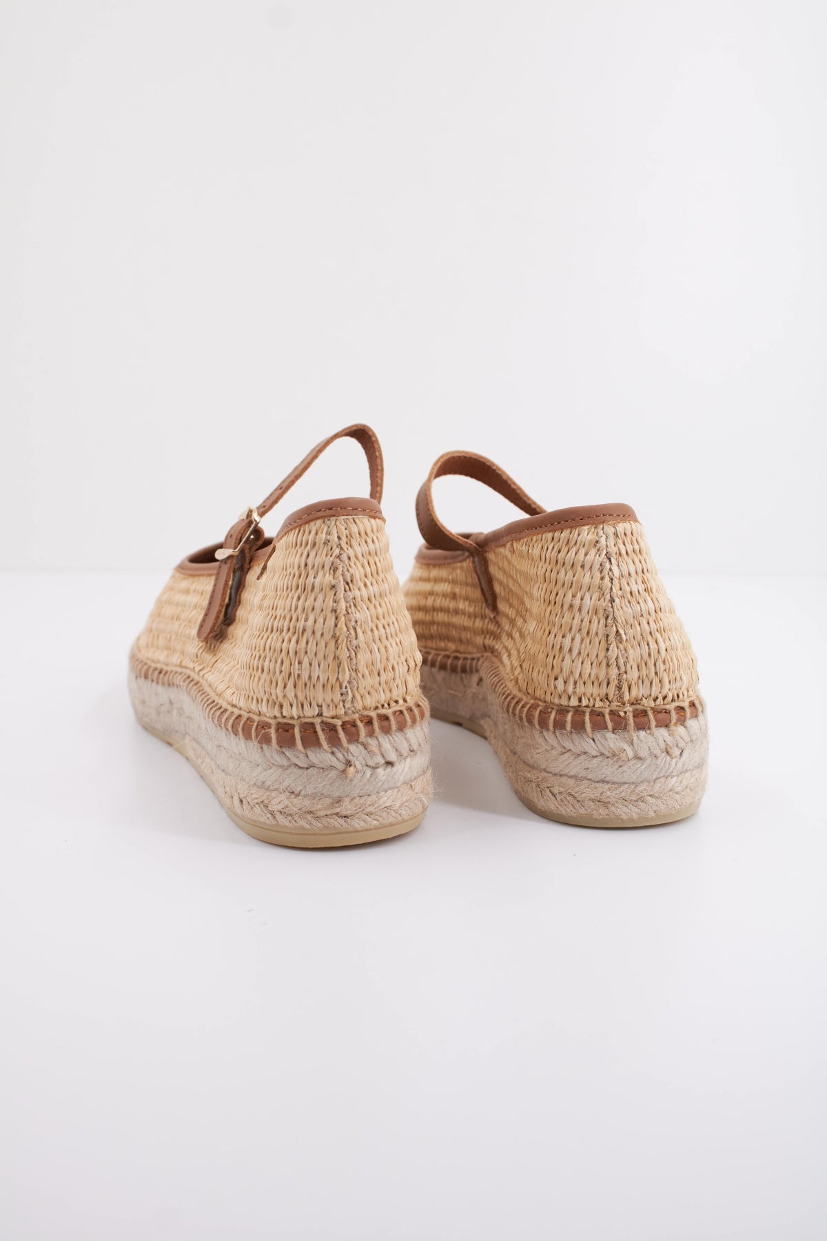TONI PONS INCA RP en color MARRON (4)
