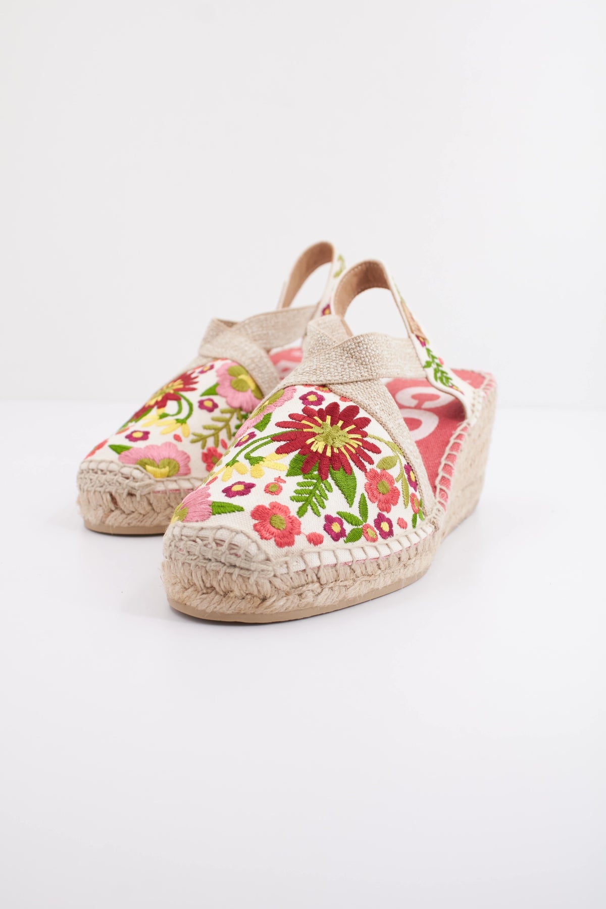 TONI PONS MONTJOI en color FLORAL (2)