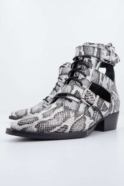 BRONX SHOES JACKY BOOT NAPPA en color ANIMAL PRINT (2)