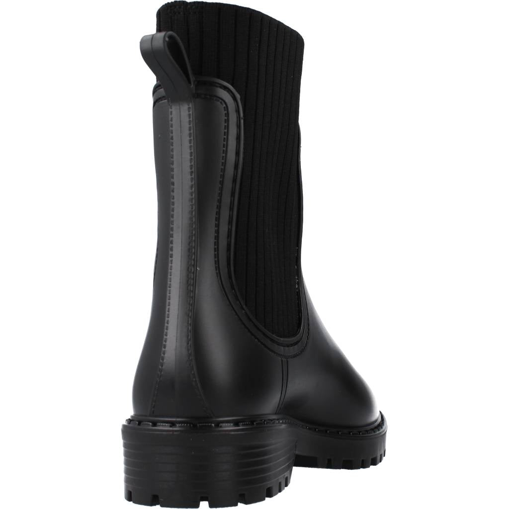 UNISA AYNAR F RIB en color NEGRO (3)