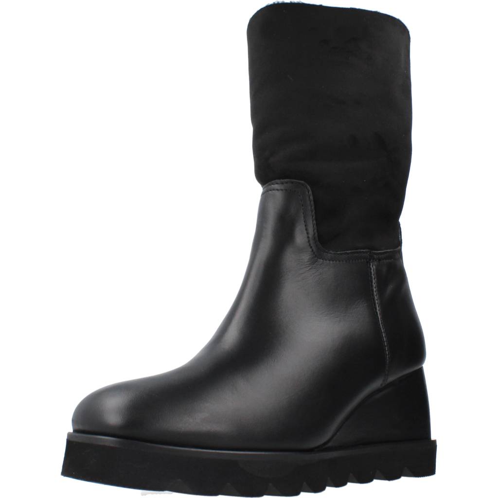 UNISA LAYNA NF en color NEGRO (1)