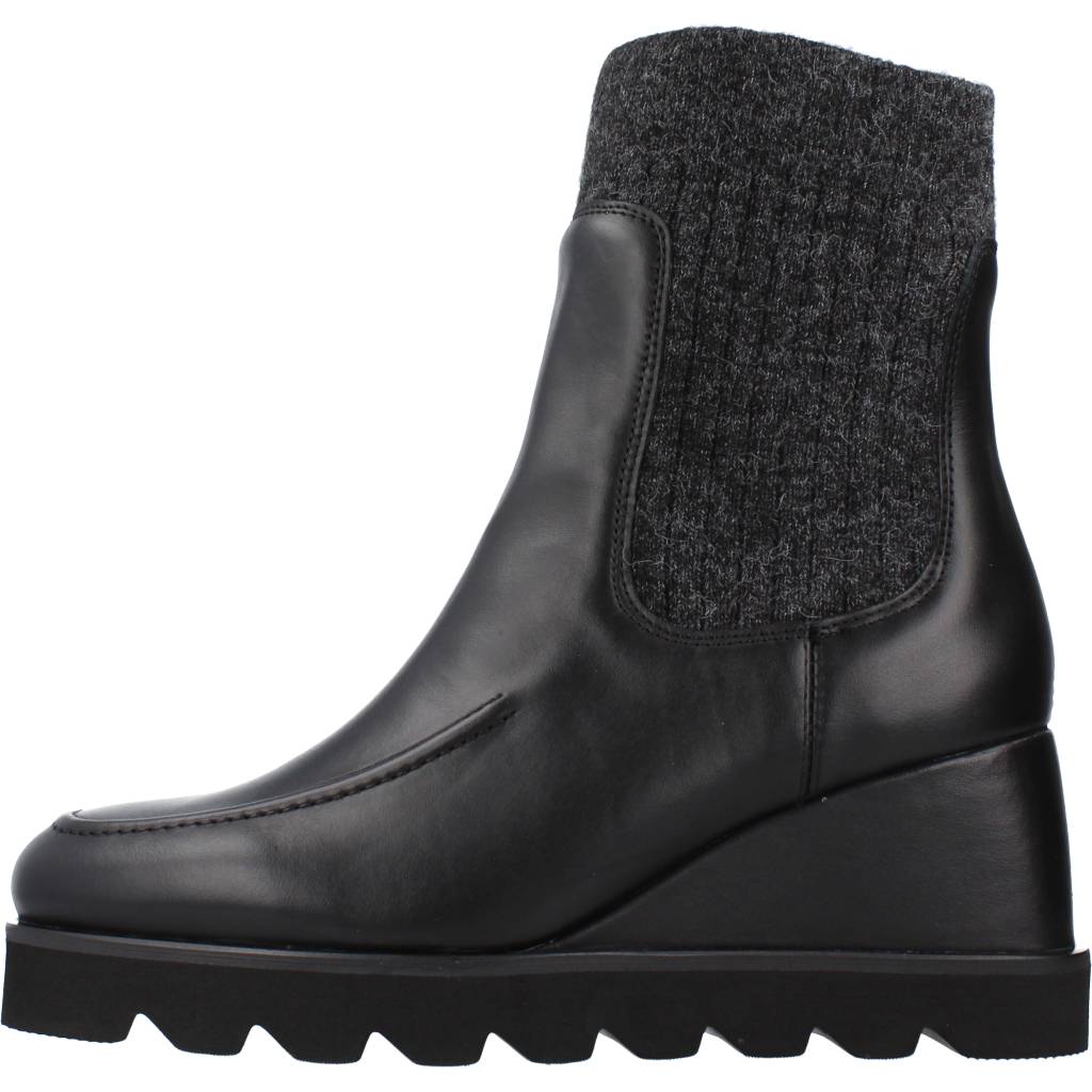 UNISA LEYSA NF en color NEGRO (2)
