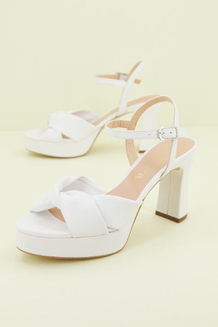 UNISA ONOA LMT en color BLANCO (2)