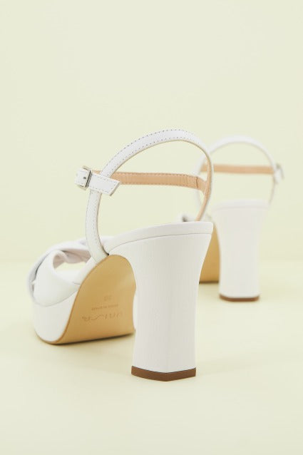 UNISA ONOA LMT en color BLANCO (3)