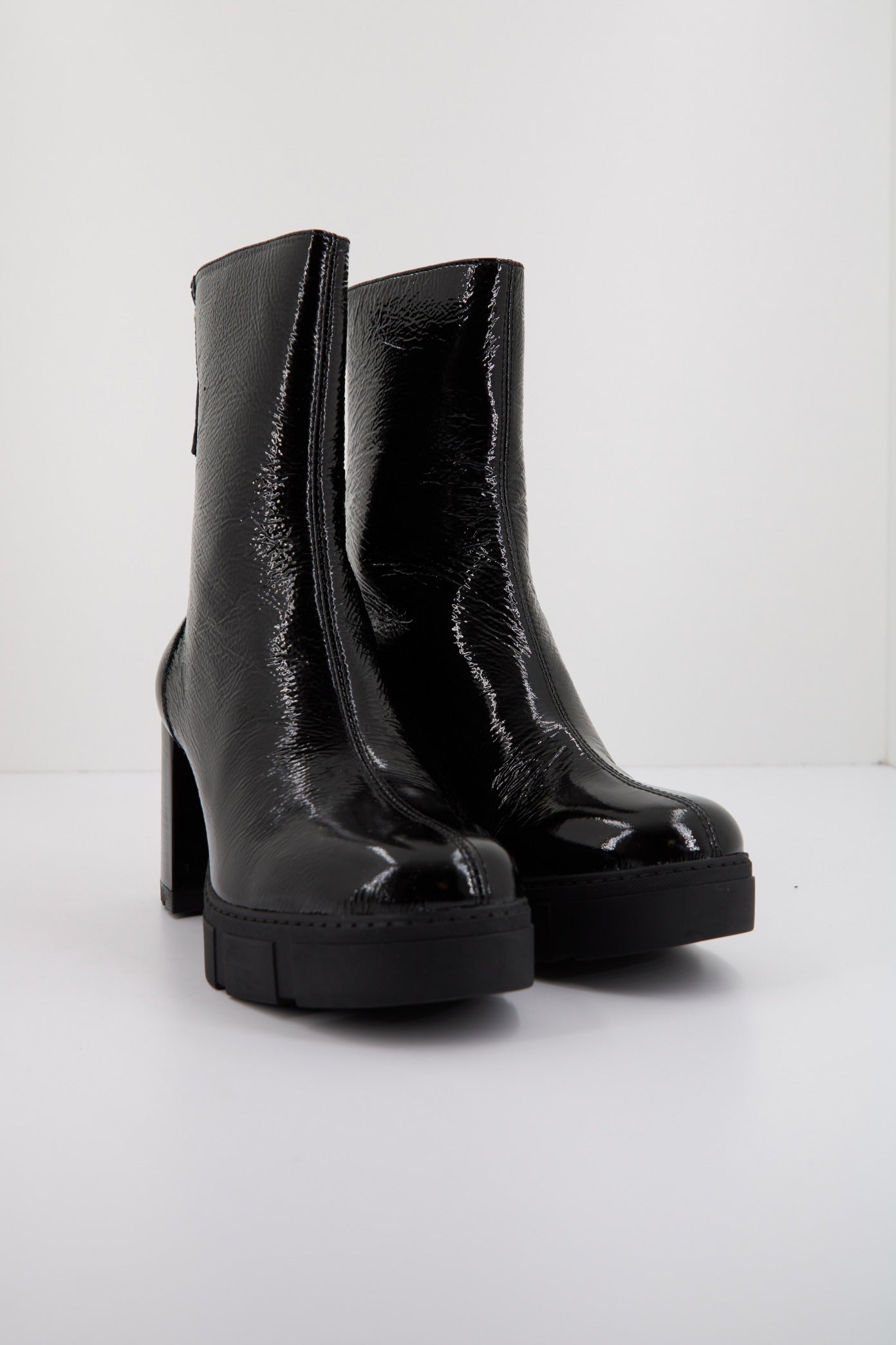 UNISA KOSAR PCR en color NEGRO (2)