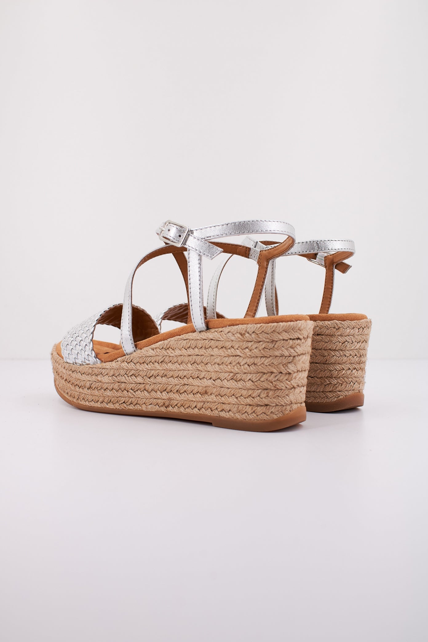 UNISA KUSI LMT en color PLATA (3)