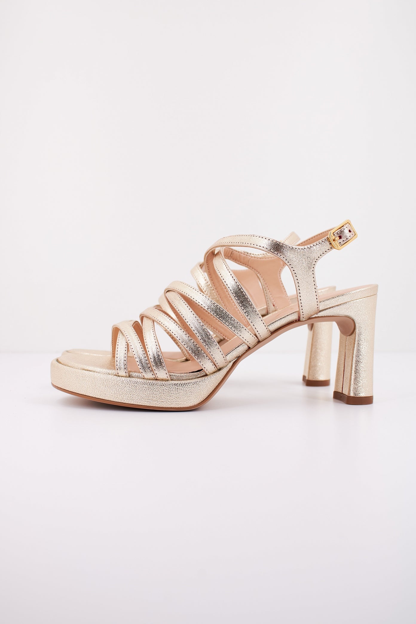 UNISA SCOTY LMT en color ORO (1)