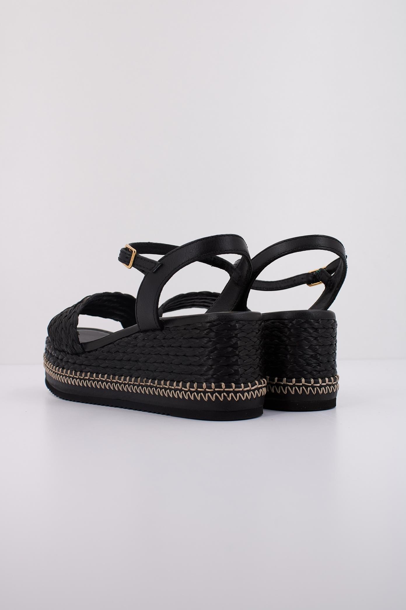 UNISA KEBEC GRA en color NEGRO (4)