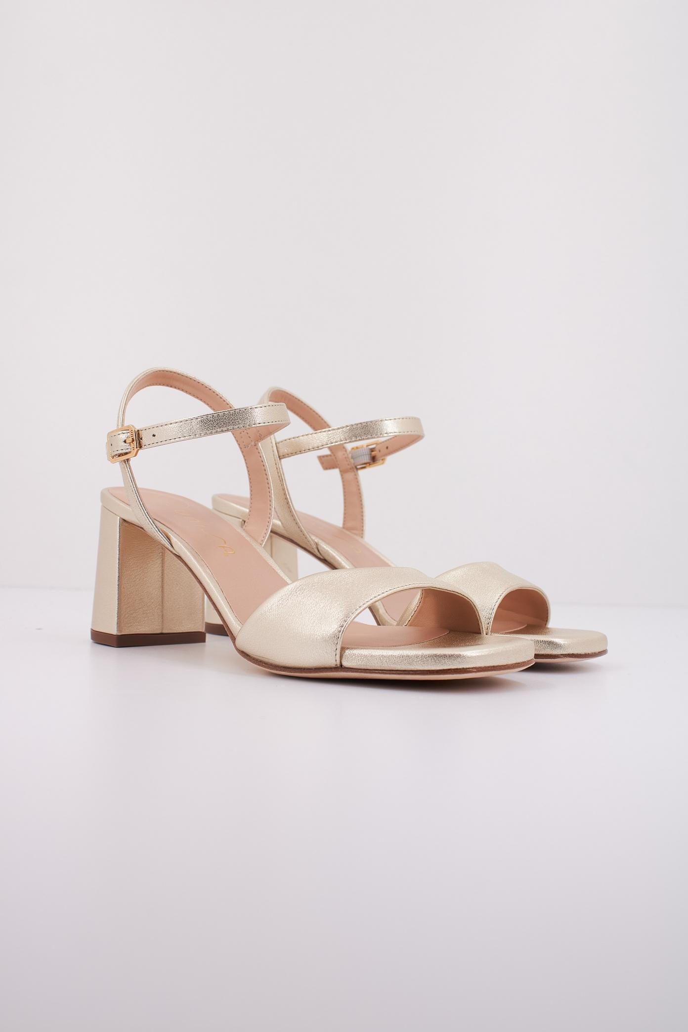UNISA MORATY LMT en color ORO (2)