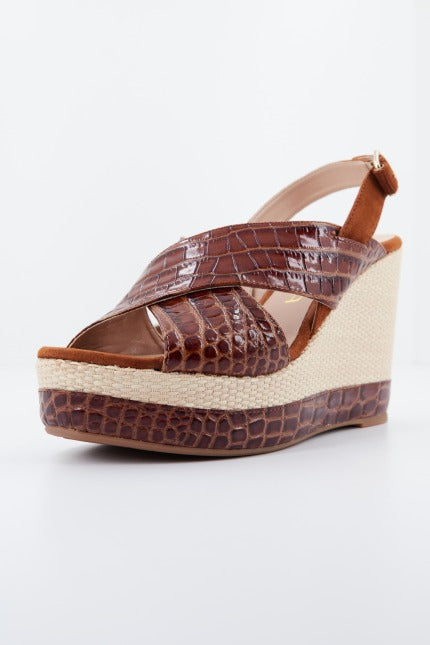 UNISA MIGUEL CRW en color MARRON (1)