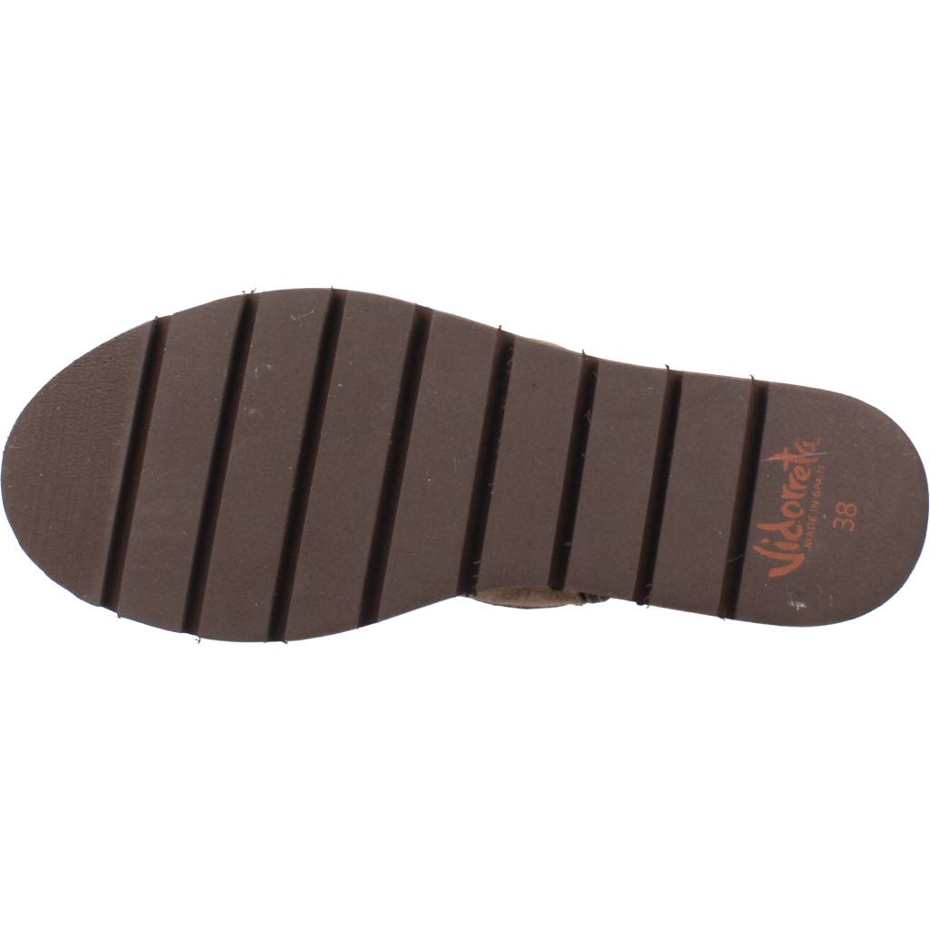VIDORRETA NKE en color MARRON (6)