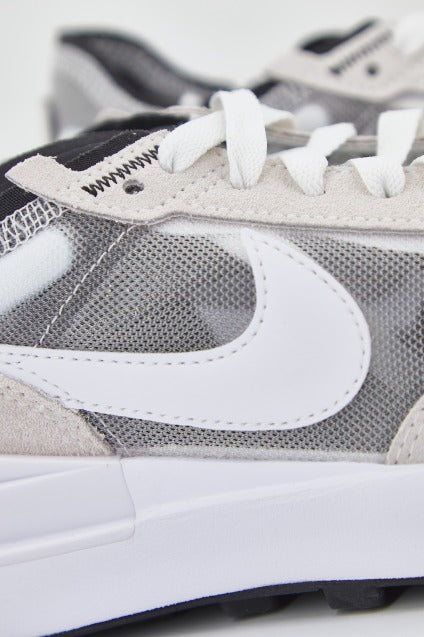 NIKE WAFFLE ONE MEN'S SHOE C/O en color BEIS (4)