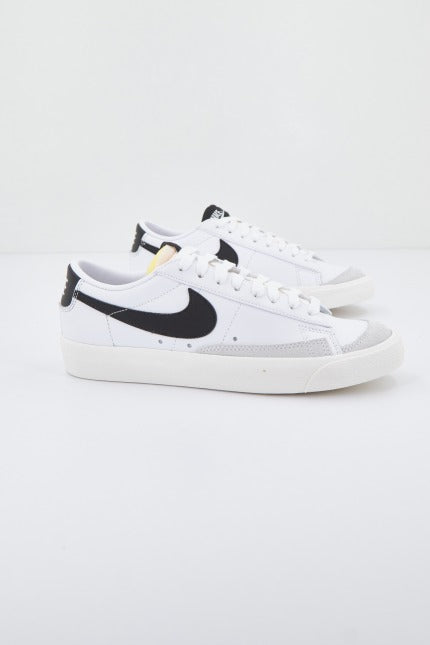 NIKE BLAZER LOW ' en color BLANCO (1)