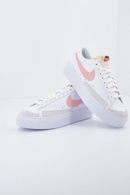 NIKE BLAZER LOW PLATFORM WOM en color BLANCO (3)
