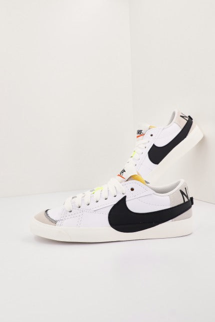 NIKE LOW ' JUMBO ME en color BLANCO (1)