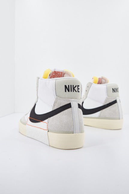 NIKE BLAZER ' REMASTERED M en color BLANCO (3)
